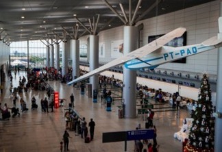 Aeroporto de Porto Alegre reabrirá para embarque e desembarque