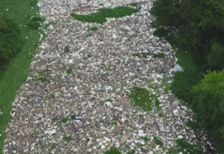 Lixo toma Rio Gravataí em Cachoeirinha. Foto: Reprodução/RBS TV