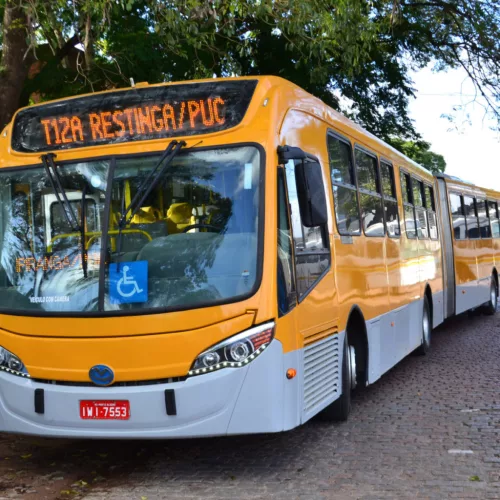 Ônibus da linha T12A – Restinga/PUC. Foto: João Paulo Magalhaes/Carris (Arquivo)