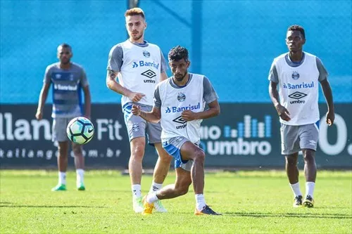 Léo Moura é um dos jogadores mais experientes do grupo do Grêmio. Foto: Lucas Uebel