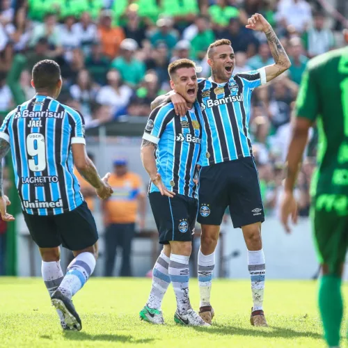 Grêmio mostrou seu bom futebol e venceu o time da casa pelo placar de 3 a 0. Foto: Lucas Uebel/Divulgação