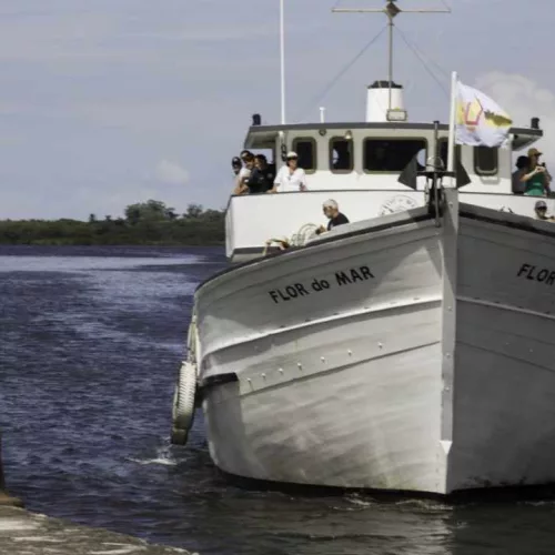 A viagem dura cerca de quatro horas (Foto: Nauro Júnior/Satolep Press)