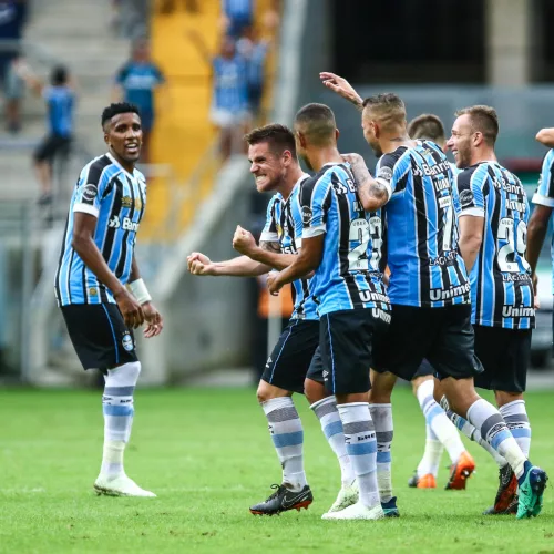 Com o resultado, o Grêmio tem boa vantagem para a grande decisão. Foto: Lucas Uebel/Divulgação 