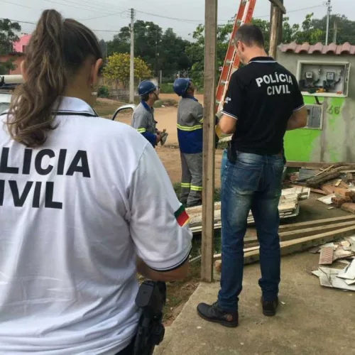 Operação ENERGY no combate ao furto de energia no município de Camaquã. Foto: Polícia Civil/Divulgação