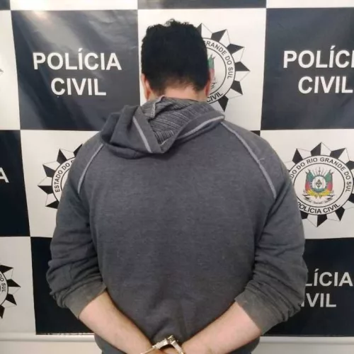 Indivíduo possui antecedentes por vários crimes praticados contra a mesma vítima. Foto: Polícia Civil/Divulgação