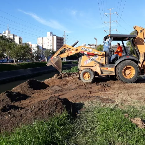  Início dos serviços de dragagem do Arroio Dilúvio. Foto: Divulgação/PMPA