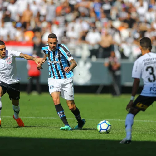 Grêmio  acabou perdendo de virada por 2 a 1. Foto: Lucas Uebel/Divulgação