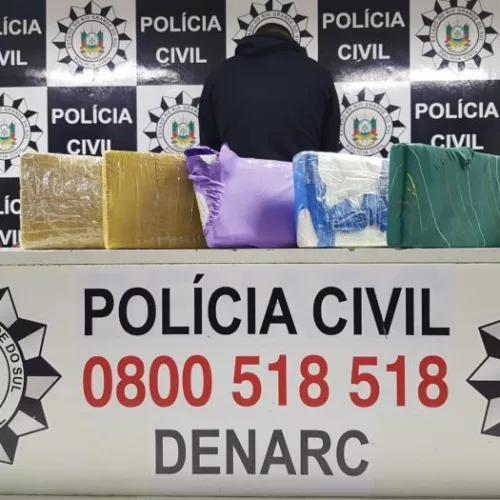 O homem preso é dono da oficina mecânica e tem ligação com uma facção criminosa da Capital. Foto: Polícia Civil/Divulgação