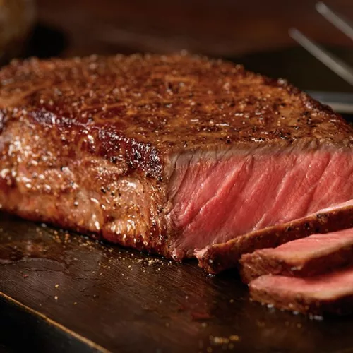 Outback tem cartão presente para o pai escolher o que quiser, como o New York Strip Steak. Foto: Divulgação