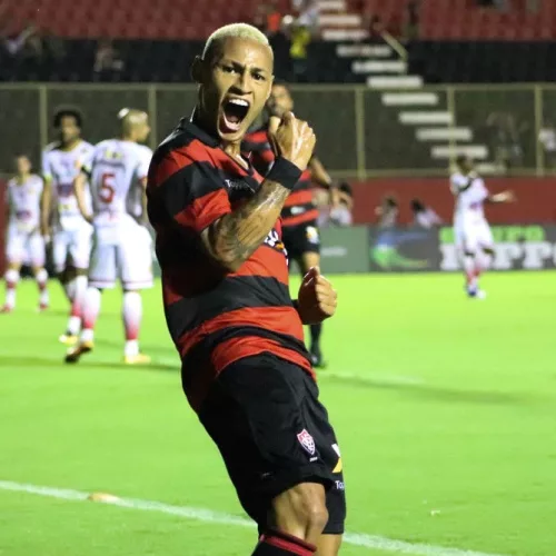 Jogador estava no Vitória-BA em 2018, atuou em 56 partidas no ano. Foto: Divulgação