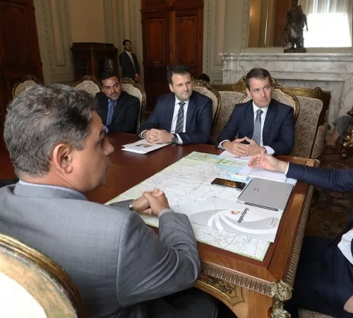 Leite se reuniu com procurador-geral de Justiça para ouvir argumentos sobre o tema. Foto: Itamar Aguiar/Palácio Piratini