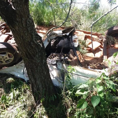O veículo foi localizado por um caminhoneiro. Foto: Divulgação/PRF