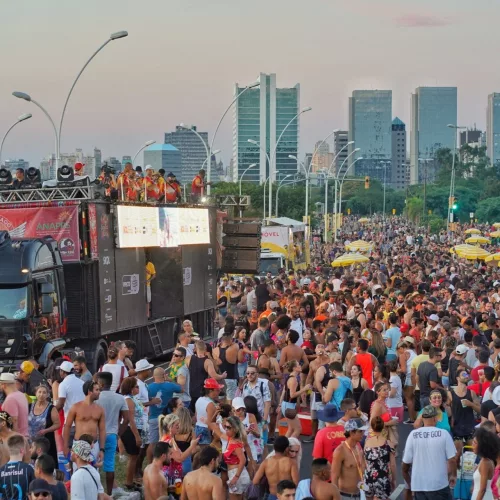 Justiça alerta: este é o primeiro Carnaval após aprovação da lei da importunação sexual. Foto: Joel Vargas / PMPA