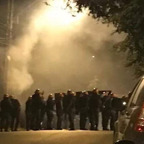 Manifestantes reclamaram de bombas de gás lançadas pela polícia nos piquetes. Foto: CUT-RS