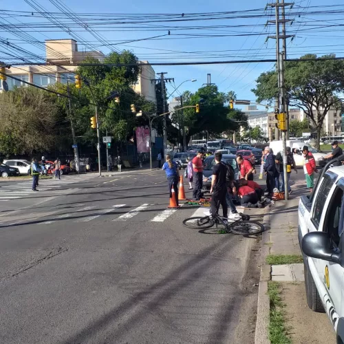 Trânsito ficou parcialmente bloqueado no trecho para atendimento à ocorrência. Foto: Divulgação/EPTC