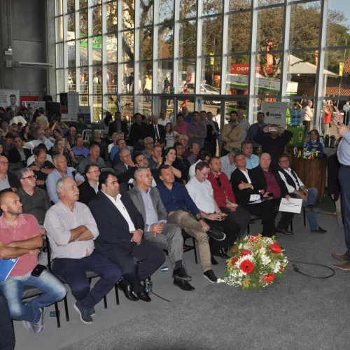 Presidente esteve presente à 42º Expointer, a convite da Famurs. Foto: Leonardo Bortolotto/Divulgação 