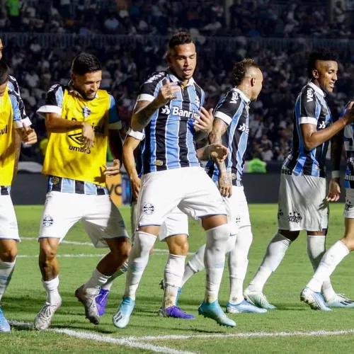 Após vencer o Vasco, Renato afirma que o grupo do Grêmio é forte