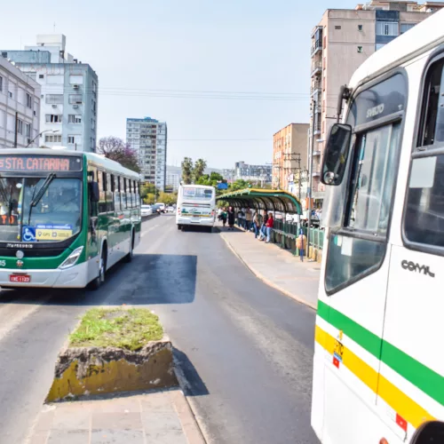 Porto Alegre, RS |  01.out.2019 | Corredor de ônibus da Av. João Pessoa Foto: Maria Ana Krack/PMPA