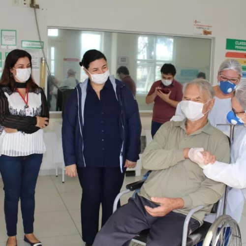 Antenor Lopes foi o primeiro paciente com Covid-19 a receber alta no Hospital Centenário. Foto: divulgação/ Hospital Centenário
