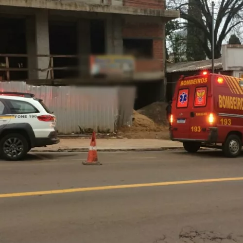 Homem caiu no poço do elevador da obra onde trabalhava. Foto: Corpo de Bombeiros/Divulgação