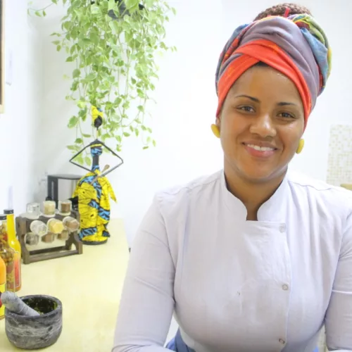 Aline Chermoula integra o evento. Ela é chef e pesquisadora da cozinha diaspórica africana pelas Américas. Foto: Divulgação