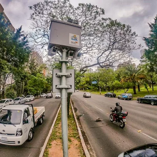 Radares e pardais integram cercamento eletrônico de Porto Alegre. Foto: Joel Vargas/PMPA (Arquivo)