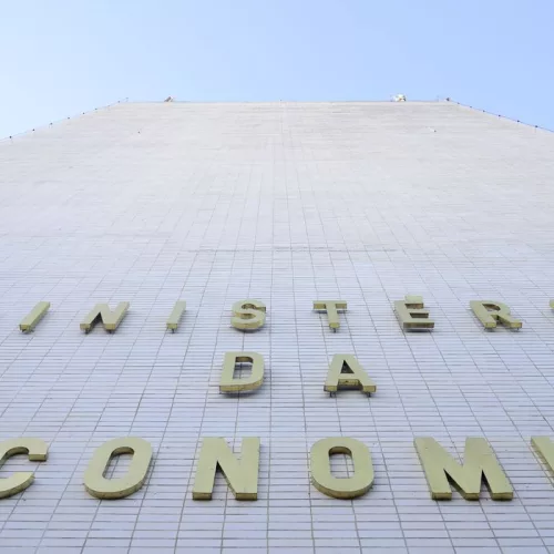 Fachada do Ministério da economia na Esplanada dos Ministérios. Foto: Marcello Casal Jr/Agência Brasil