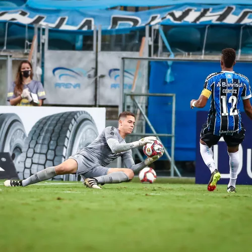 Goleiro Brenno foi o destaque da partida. Foto: Lucas Uebel/Grêmio 