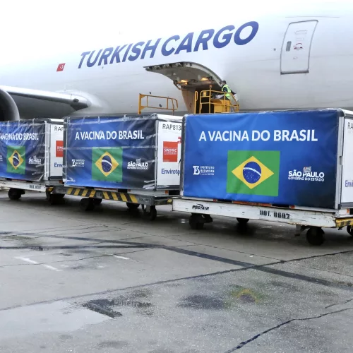 Chegada de Insumos no aeroporto internacional de Guarulhos. |19/04/2021 | Foto: Governo do Estado de São Paulo
