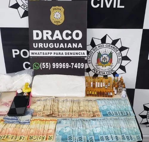 Dinheiro apreendido durante a operação policial. Foto: Divulgação/ Polícia Civil 