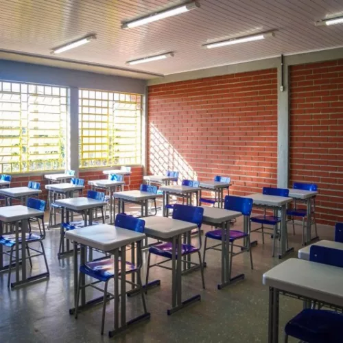 Sala de aula de uma escola pública estadual. Foto: Agência Preview / Governo do RS