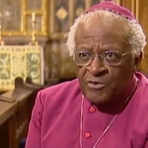 Arcebispo Desmond Tutu, em entrevista nos anos 1990. Crédito: arquivo, NBC News