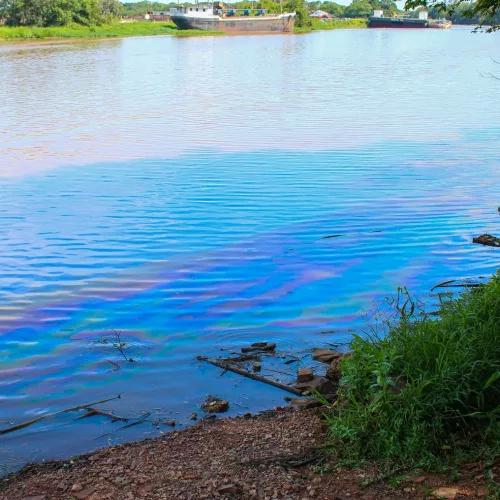 Mancha do produto químico no Rio dos Sinos. Foto: Divulgação/Prefeitura de Nova Santa Rita 