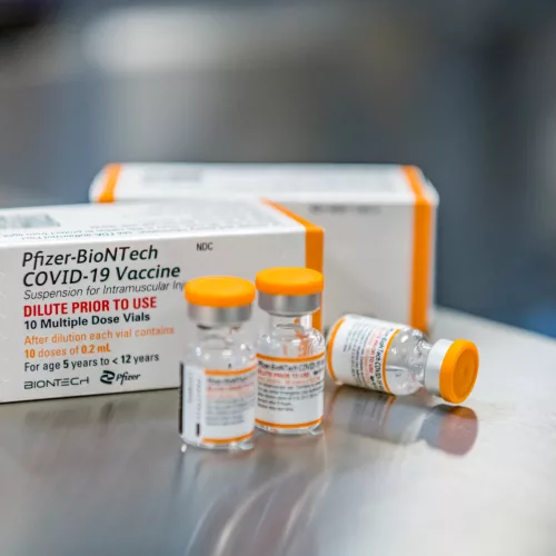 Doses de vacina da Pfizer para crianças
Foto: Divulgação / Pfizer
