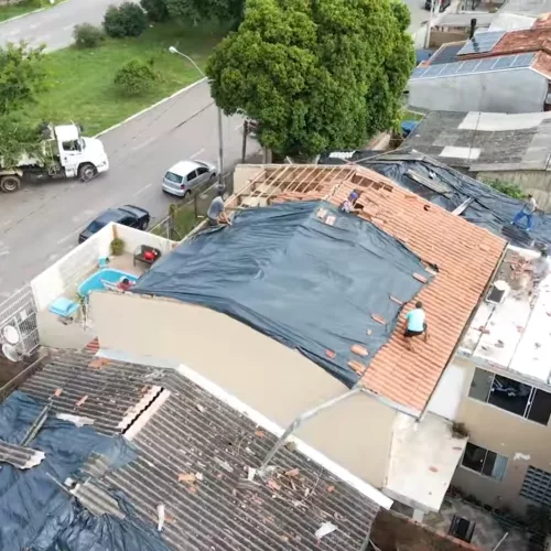 Danos em residências por causa do vento forte. Foto: Prefeitura de Esteio / Divulgação