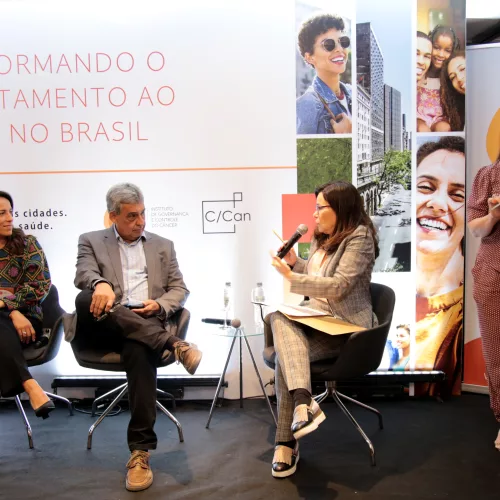 Da esquerda: Maria Fernanda Navarro, Sebastião Melo e Maira Caleffi. Foto: Larry Silva/Divulgação