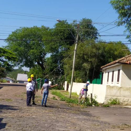 Danos na rede de energia elétrica em São Jerônimo. Foto: CEEE Equatorial / Divulgação