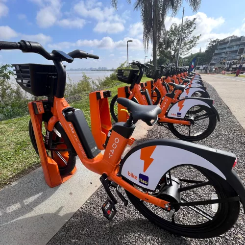 E-bikes do sistema Tembici em Porto Alegre. Crédito: Leonardo Severo / Agora RS